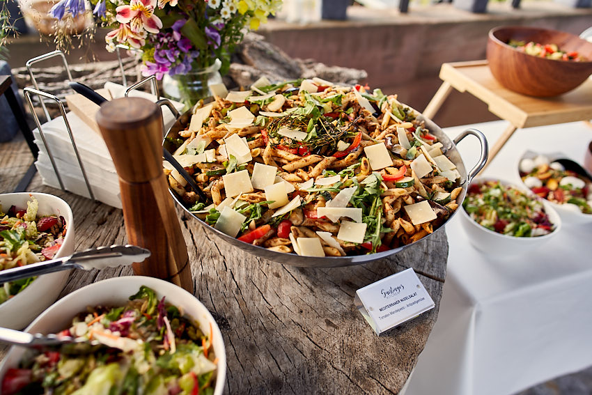 Das Buffet für das Abendesen im Scherauer Hof